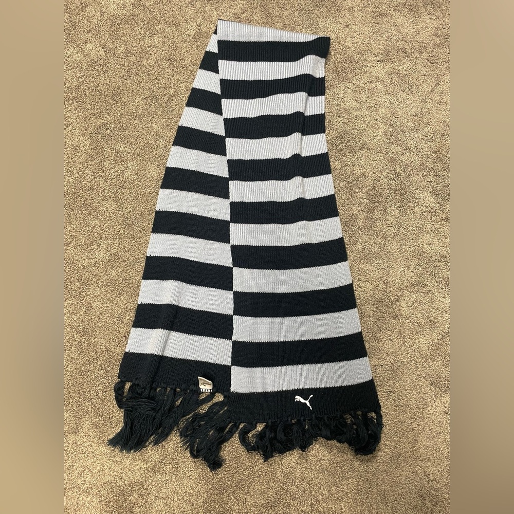 Puma women’s light blue and navy striped fringe scarf